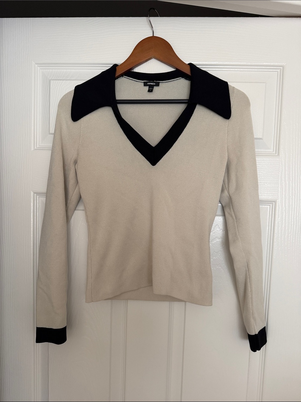 Express Cream V-Neck Sweater with Black Collar and Cuff Detail